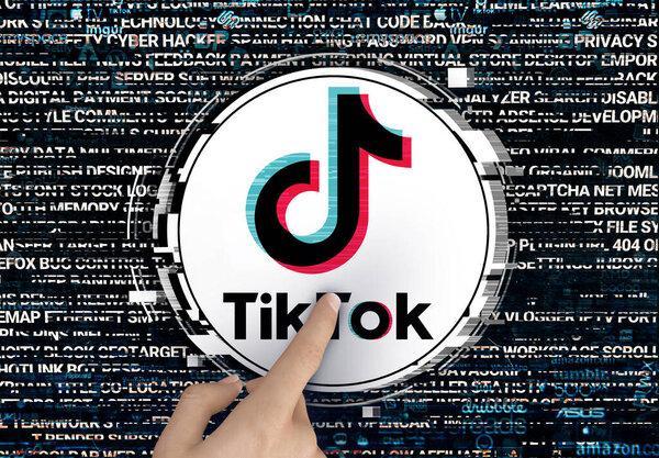  tik-tok，用于社交媒体和新闻网站的标志设计